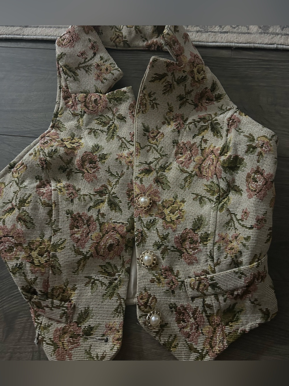SHEIN Floral Textured Vest in Cream, Pink and Green